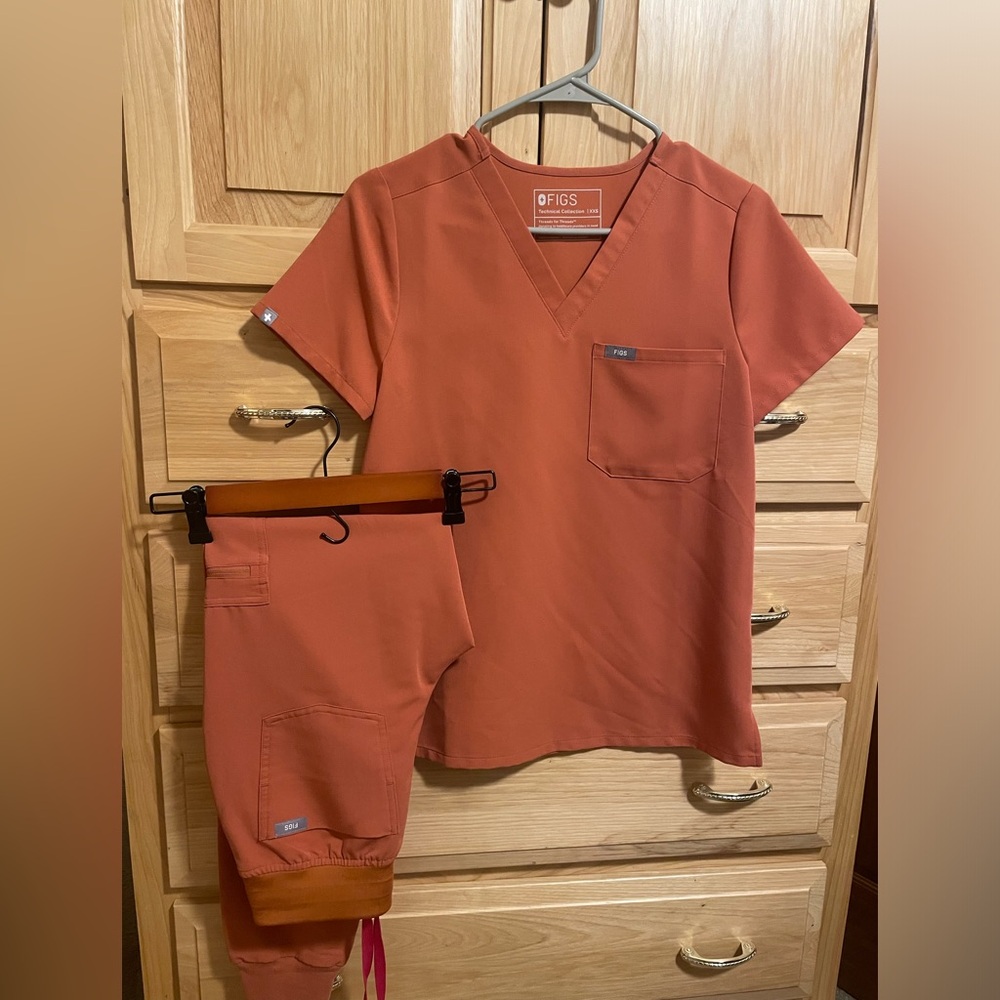 Women's Figs set